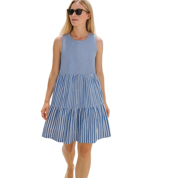 👗J.Crew Blue & White Striped Sleeveless Tiered A-Line Dress – Size 4 – EUC - Picture 1 of 5